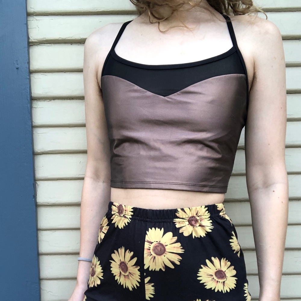 sporty chic bronze fabletics sports bra/crop top